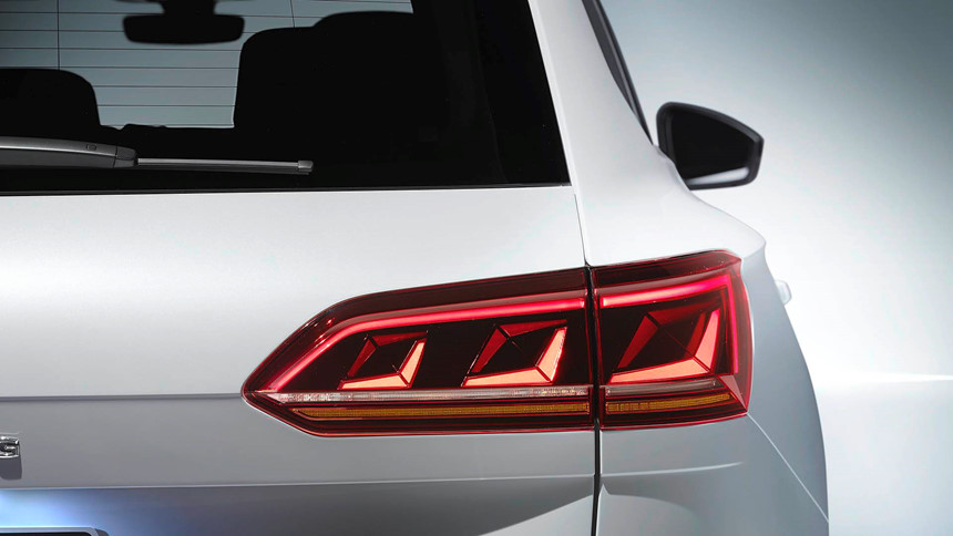 Volkswagen Touareg 2019 ra mắt - tiệm cận phân khúc hạng sang